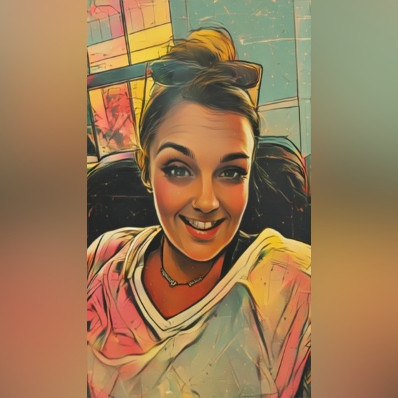 Meet Laura Beth! My friends call me LB! 💜🖤 - Picture 2 of 8